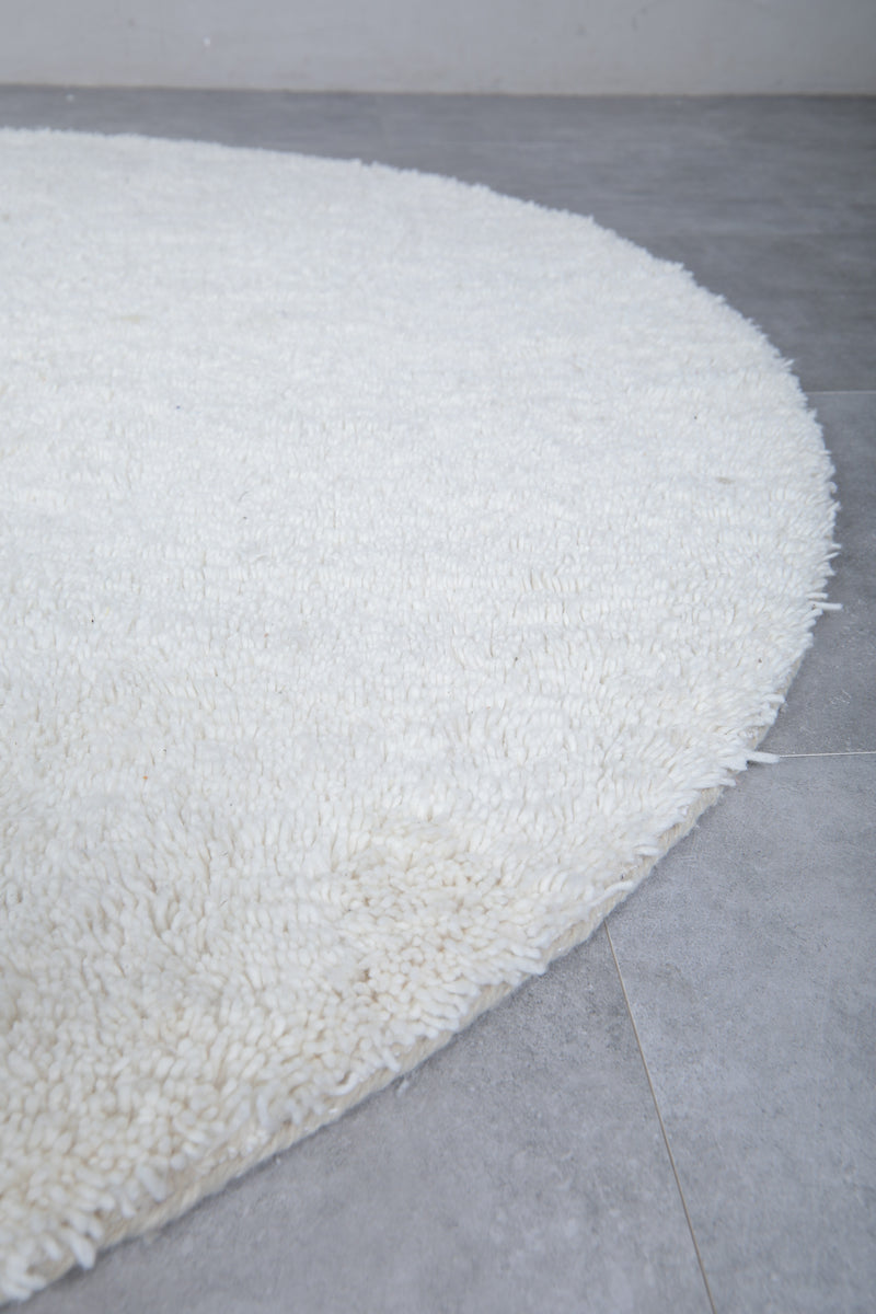 Round Moroccan Wool Rug 7 Feet – Timeless Ivory Elegance