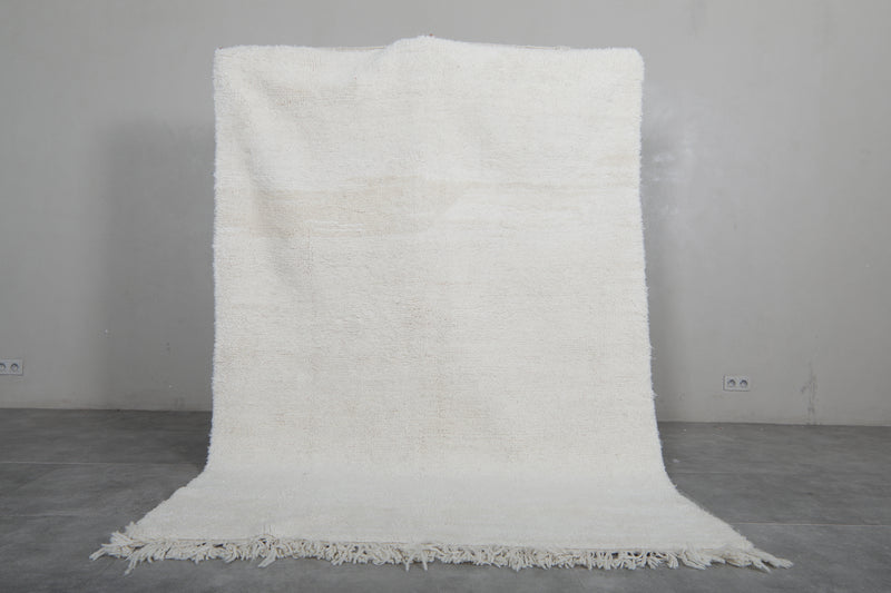 Minimalist Moroccan Rug - 5.8 x 8 ft | Soft White Shag with Fringe