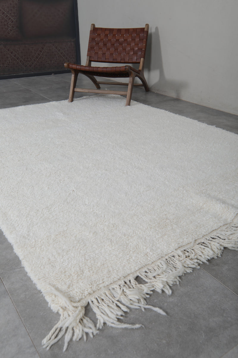 Minimalist Moroccan Rug - 5.8 x 8 ft | Soft White Shag with Fringe