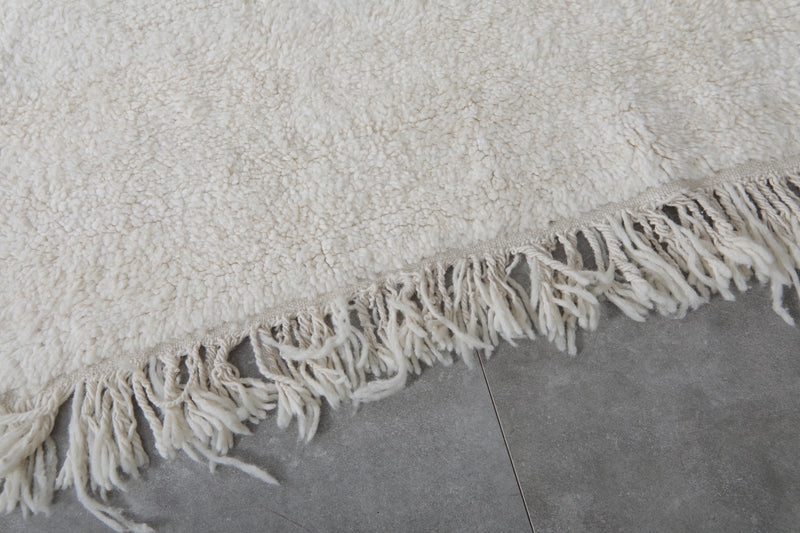 Minimalist Moroccan Rug - 5.8 x 8 ft | Soft White Shag with Fringe