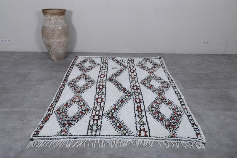 Moroccan Wool Rug with Geometric Diamond Design - 5.6x8.3 ft