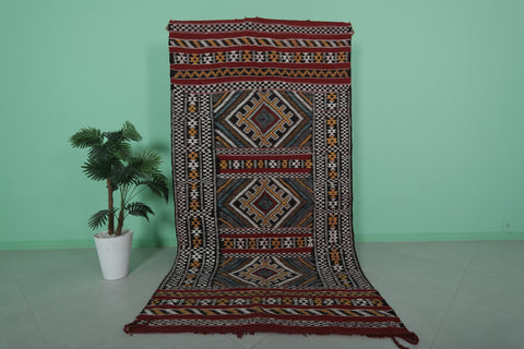 Moroccan rug 4.7 X 8.8 Feet