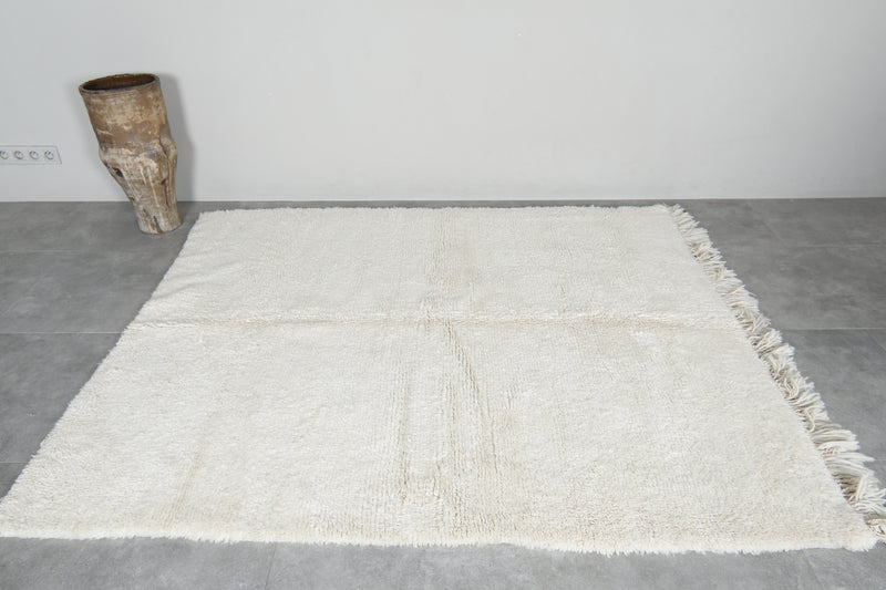 Moroccan wool rug 6 FT X 6.8 FT