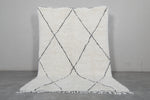 Classic Moroccan Rug - 6 x 9 ft | White with Diamond Pattern