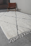 Classic Moroccan Rug - 6 x 9 ft | White with Diamond Pattern