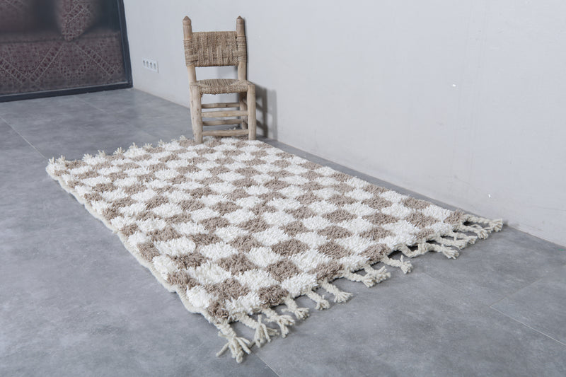 Moroccan Wool Rug - Handwoven 3.3 x 5 Feet | Checkered Design