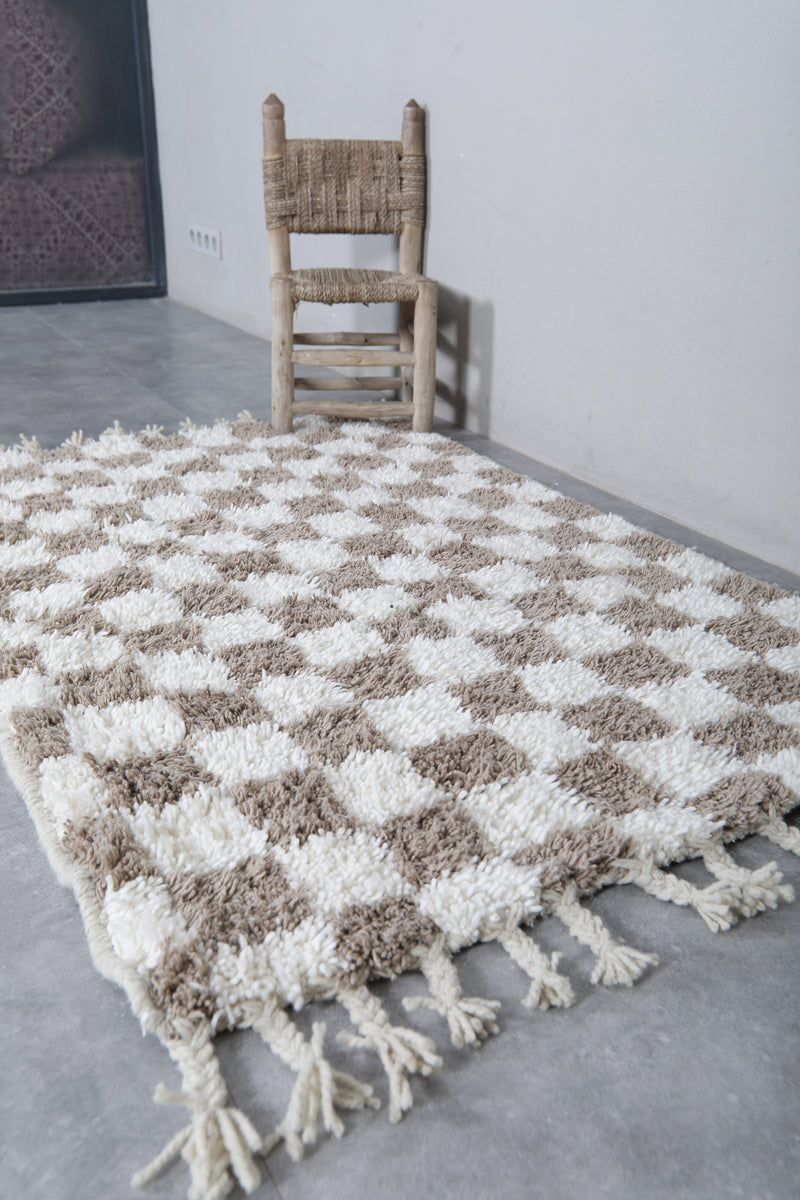 Moroccan Wool Rug - Handwoven 3.3 x 5 Feet | Checkered Design