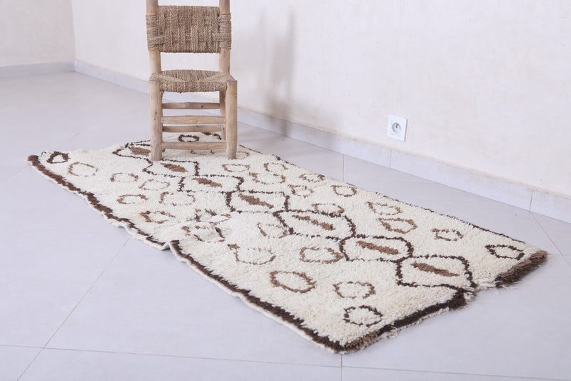 Elegant Moroccan Berber Rug - 2.6 x 5.7 Feet