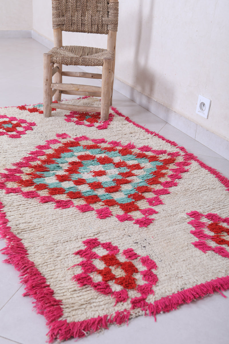 Bright Moroccan Berber Rug - 2.7 x 5.1 Feet