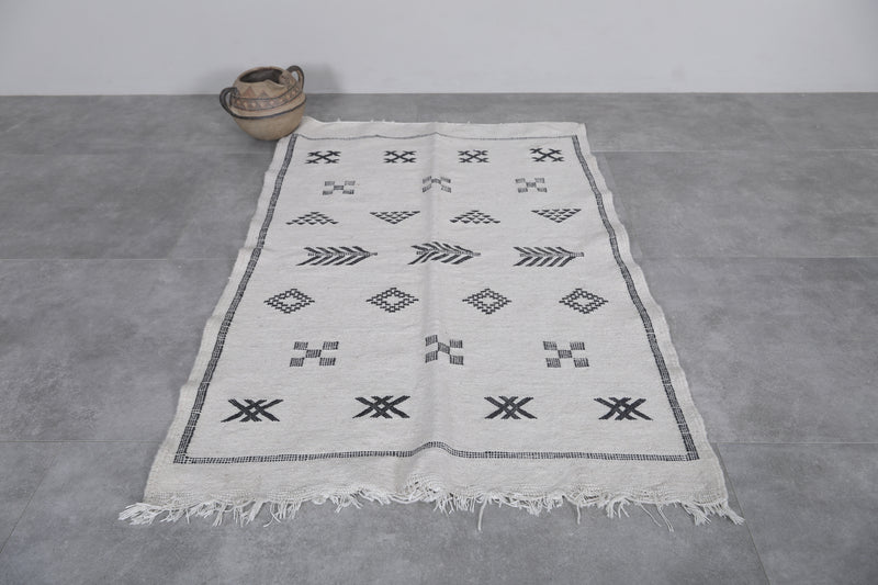 Handwoven Berber Kilim Rug - 3.2 FT X 5 FT | Moroccan Geometric Design