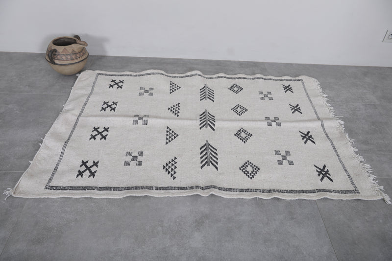 Handwoven Berber Kilim Rug - 3.2 FT X 5 FT | Moroccan Geometric Design