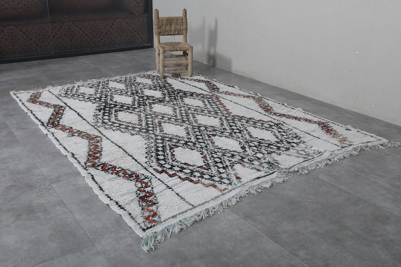 Large Handmade Berber Rug with Intricate Patterns – 5.8 X 8 Feet