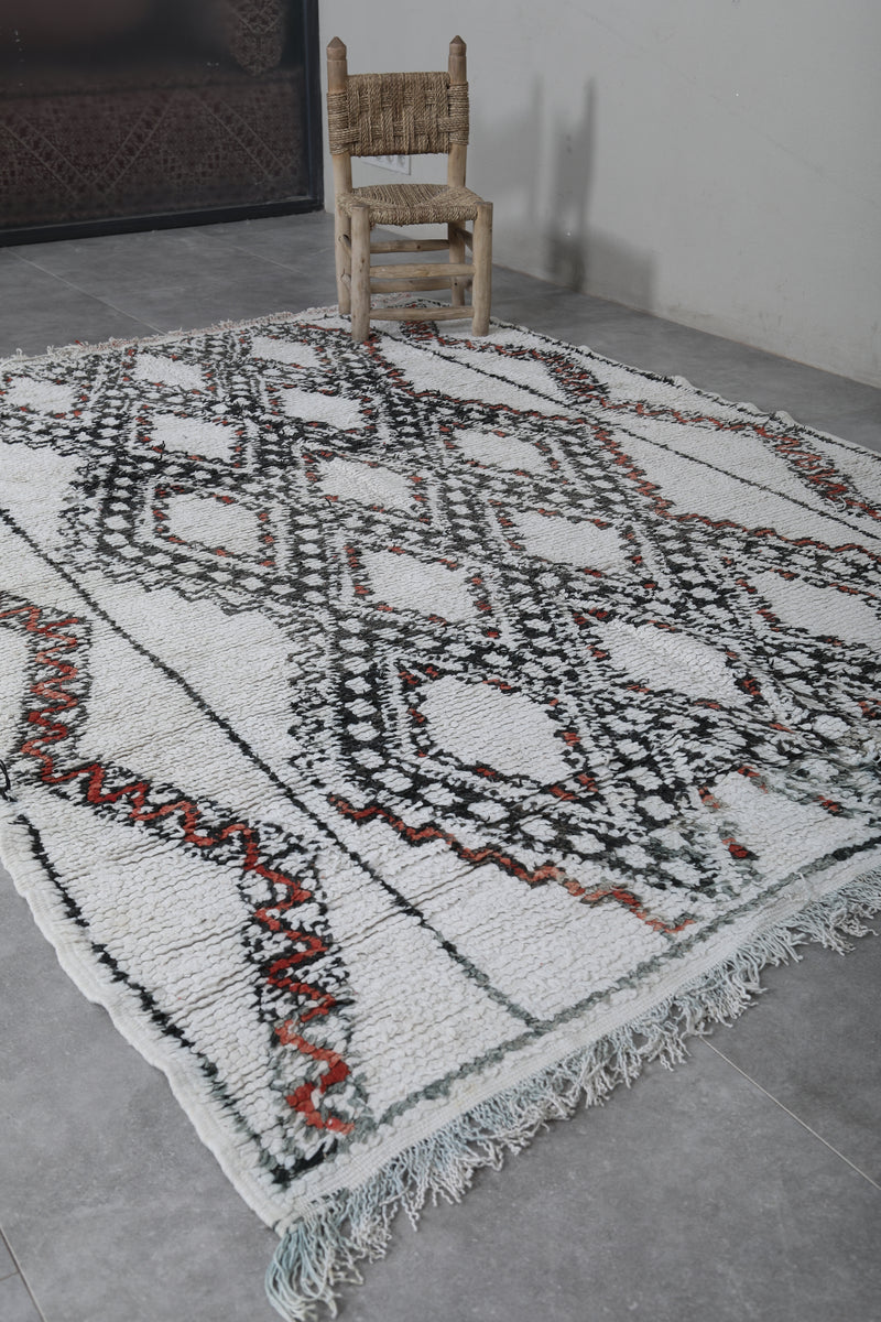 Large Handmade Berber Rug with Intricate Patterns – 5.8 X 8 Feet