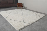 Classic White Moroccan Rug - 8 x 10 ft | Minimalist Diamond Pattern