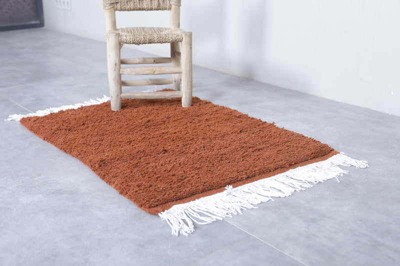 Moroccan Plain Rug - 2.2 x 3.3 Feet | Handmade Wool Accent