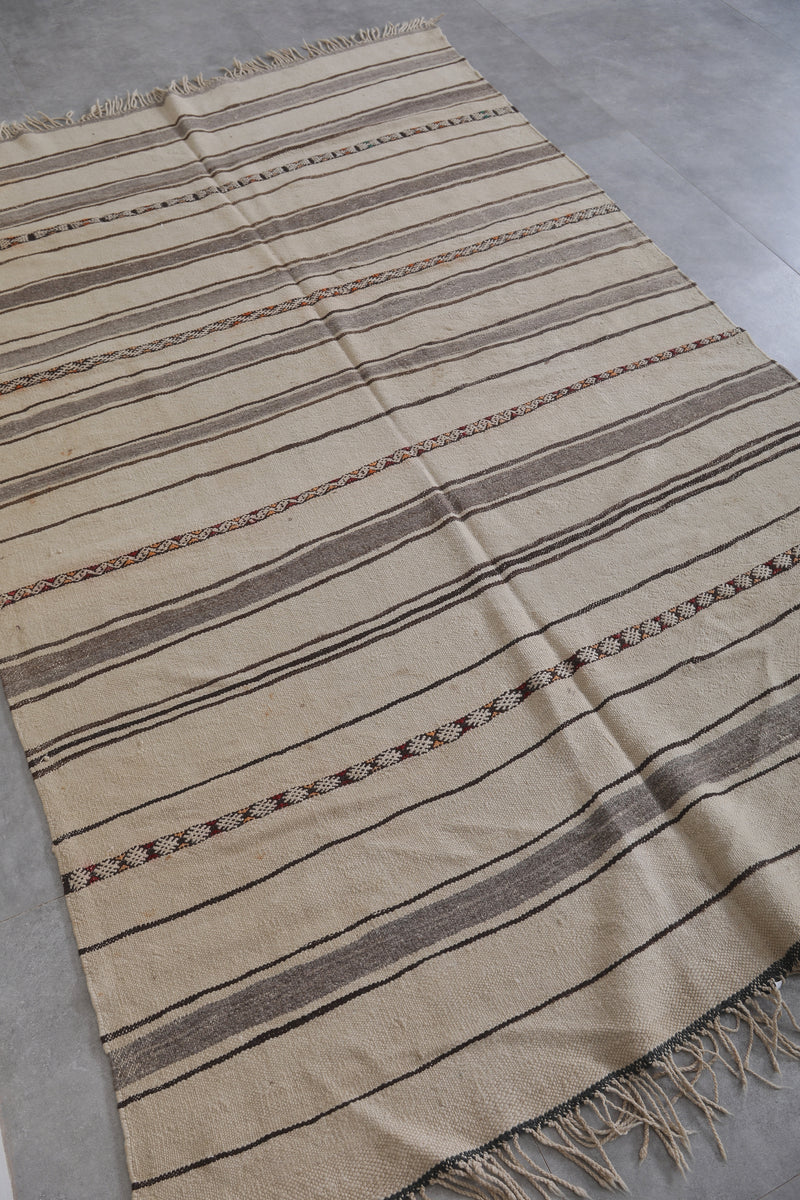 Handwoven Kilim Rug 4.5 FT X 7.1 FT – Traditional Moroccan Design