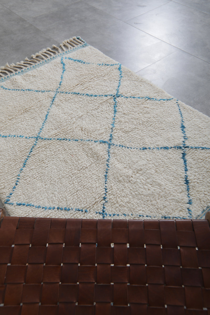 Handmade Azilal Rug – 3.6 x 5 ft | Blue Trellis Design