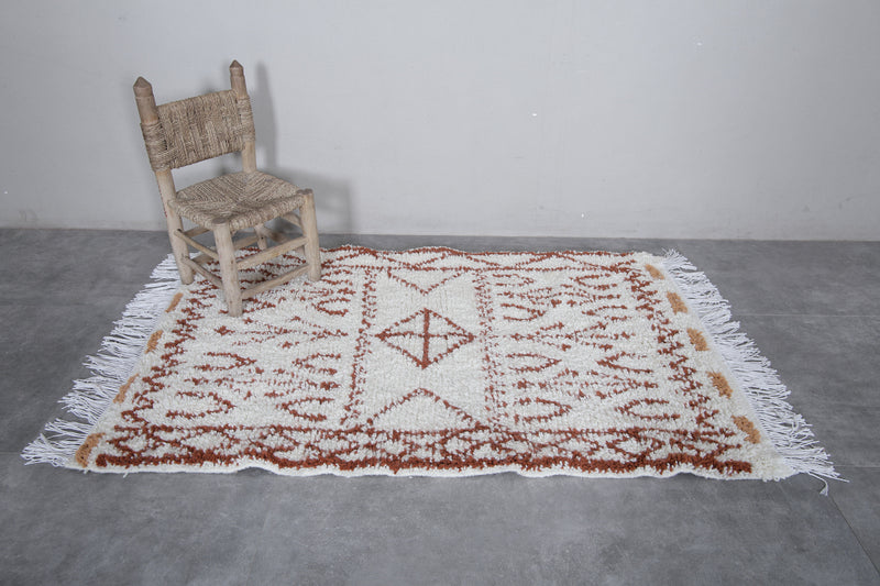 Moroccan Beni Ourain Rug - 3.2 x 5.2 Feet | Geometric Design