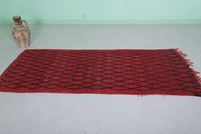 Bold Moroccan Trellis Rug 2.8 x 7.4 FT - Red and Black Design