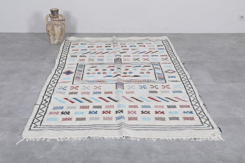 Handwoven Kilim 4.6 FT X 7.5 FT - Artisan Rug with Geometric Patterns