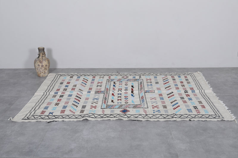 Handwoven Kilim 4.6 FT X 7.5 FT - Artisan Rug with Geometric Patterns