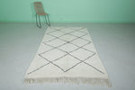 Diamond Moroccan Rug - 4.8 x 7.9 Feet | Handwoven Wool Elegance - Beni ourain rugs