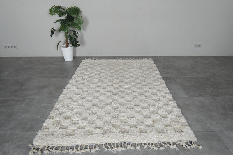 Checkered Moroccan rug  5 FT X 7 FT