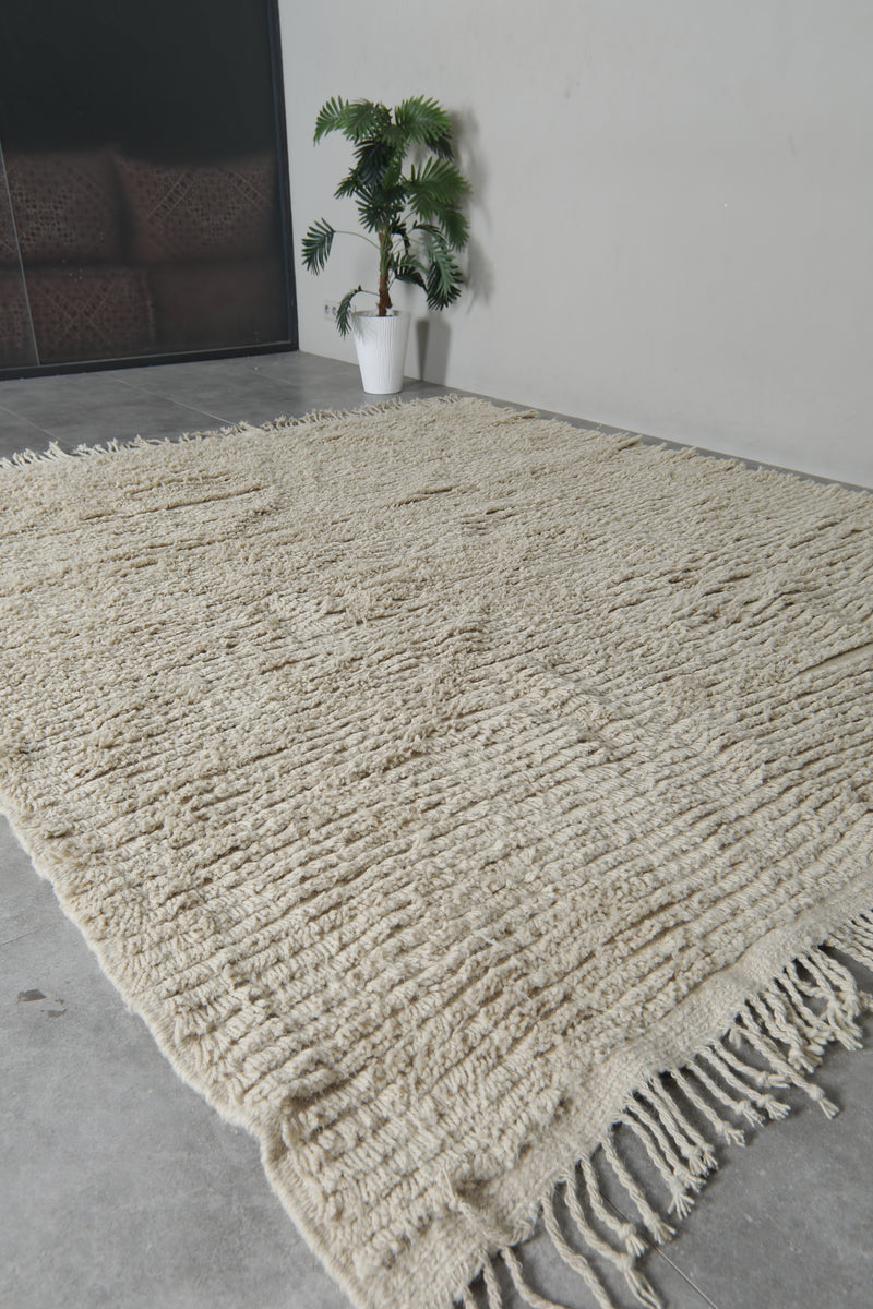 Simple moroccan rug 7.8 FT X 9 FT