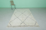 Diamond Moroccan Rug - 5.1 x 8.1 Feet | Handwoven Wool with Elegant Design