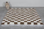 Brown and White Checkered Rug 5.2 X 5.8 Feet – Modern Handmade Design