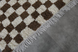 Brown and White Checkered Rug 5.2 X 5.8 Feet – Modern Handmade Design