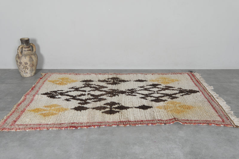 Vintage berber rug 3.8 FT X 6 FT