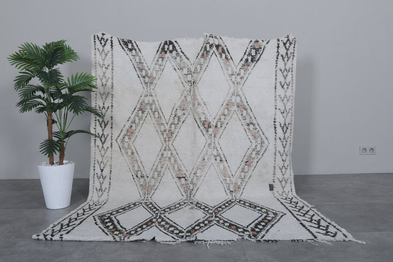 Elegant Moroccan Trellis Rug – Handwoven 5.3 X 7 Feet