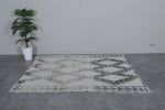 moroccan trellis rug 5.3 X 7 Feet