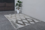 moroccan trellis rug 5.3 X 7 Feet