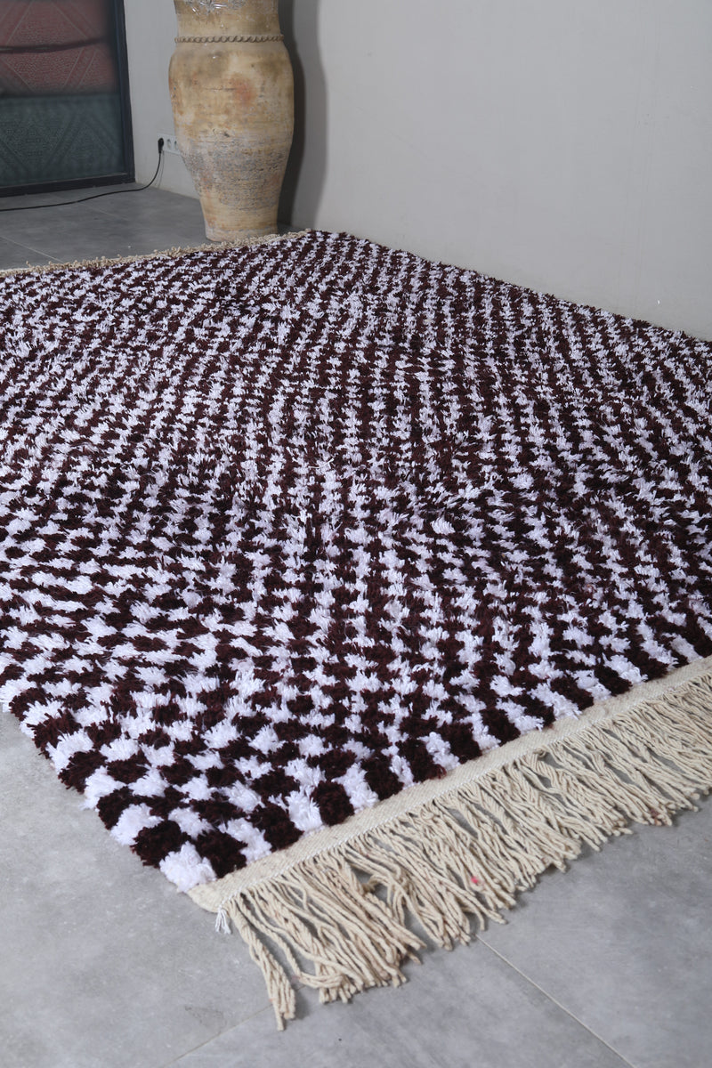 Moroccan Rug - 7.9 x 10.5 ft | Handwoven Checkered Design