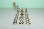 Moroccan berber rug 2.7 X 7.1 Feet