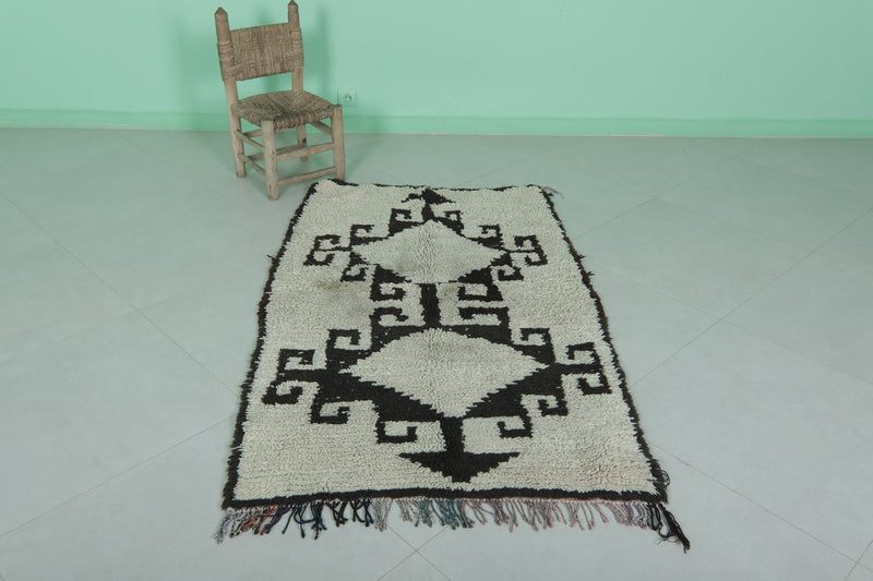 Moroccan Berber Rug - Black & Cream Geometric Design | 3.2 X 5.3 Feet