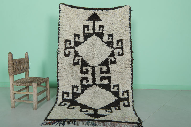 Moroccan Berber Rug - Black & Cream Geometric Design | 3.2 X 5.3 Feet