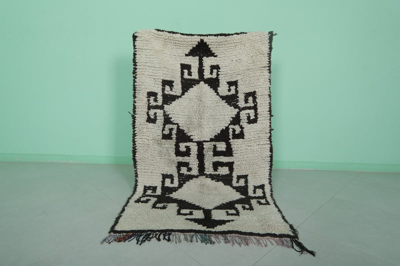 Moroccan Berber Rug - Black & Cream Geometric Design | 3.2 X 5.3 Feet