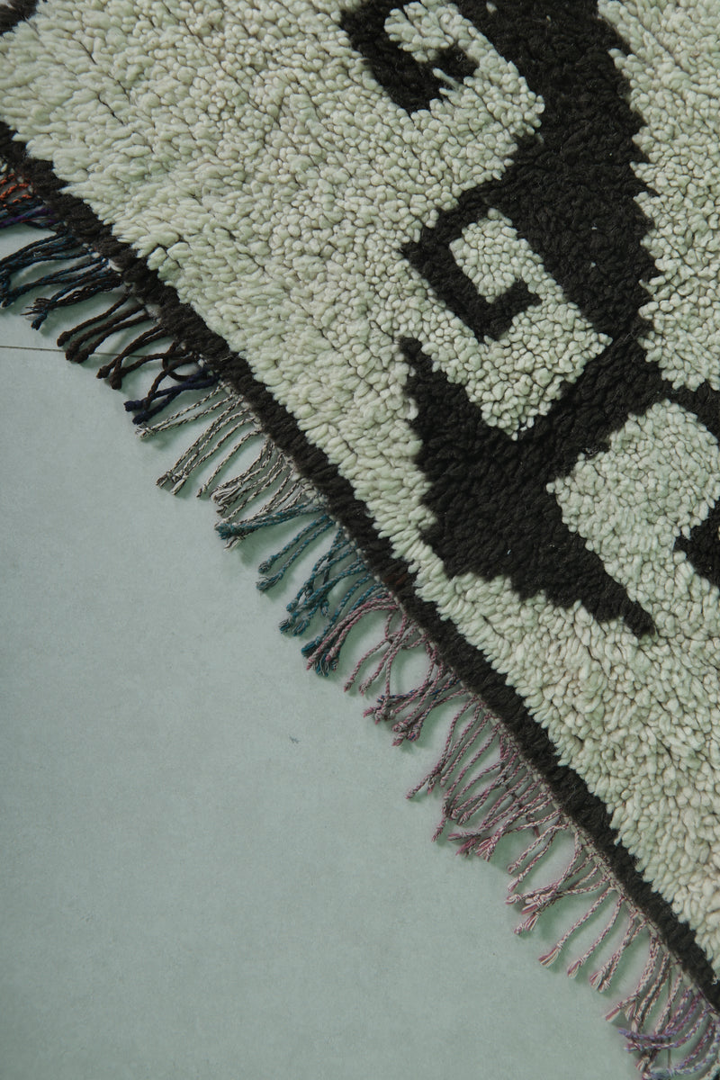 Moroccan Berber Rug - Black & Cream Geometric Design | 3.2 X 5.3 Feet