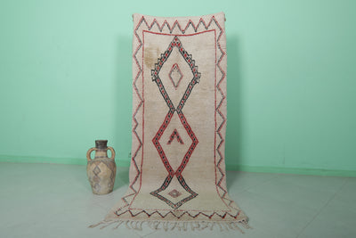 Vintage moroccan rug 3 FT X 7.2 FT - 