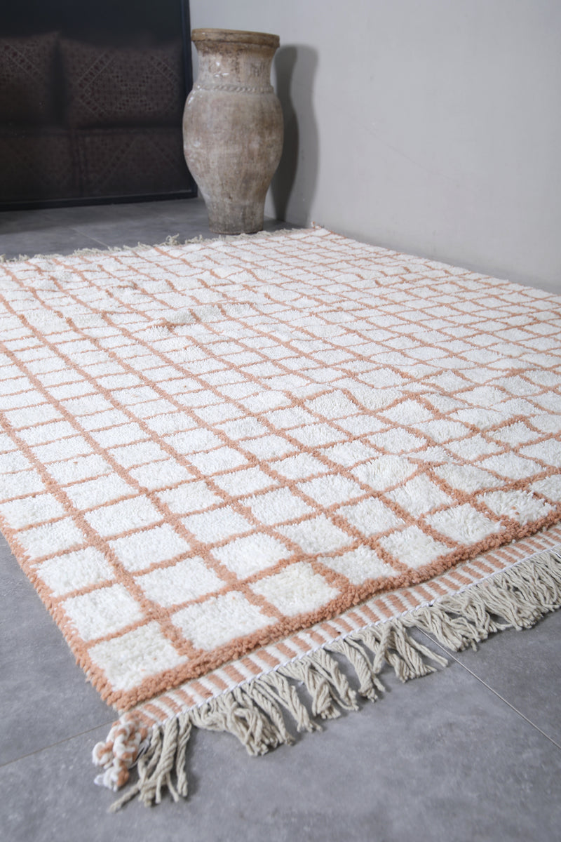 Beni Ourain Moroccan Rug - 7 x 9.1 Feet | Handwoven Elegance