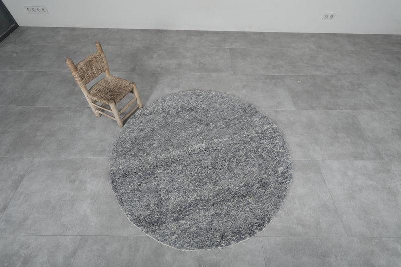 Round Moroccan Wool Rug - 5 ft Soft Gray Tone