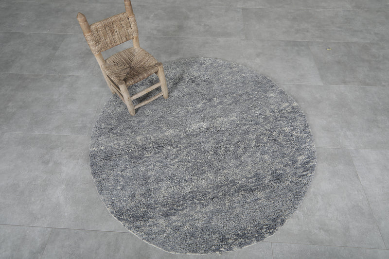 Round Moroccan Wool Rug - 5 ft Soft Gray Tone