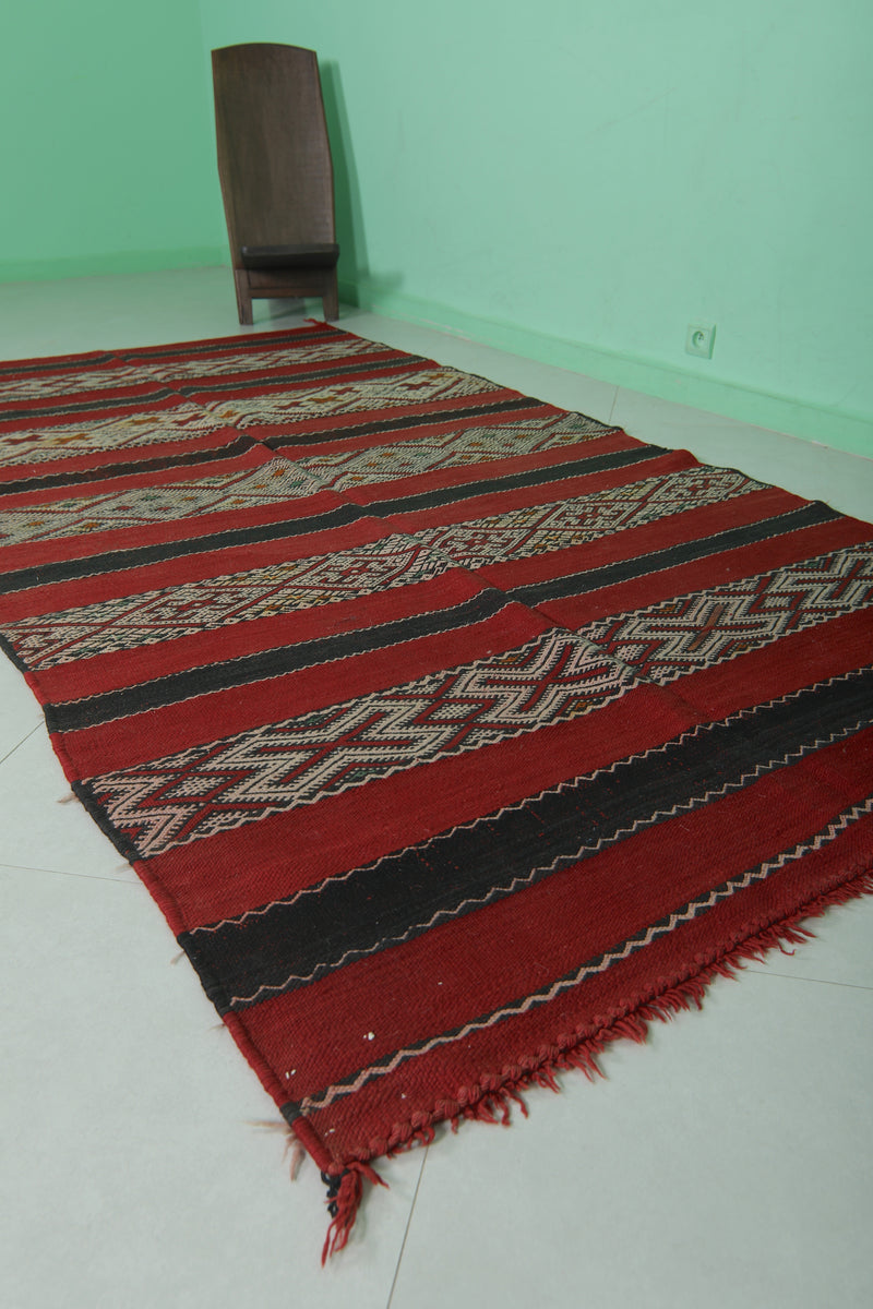 Handwoven Moroccan Kilim Rug - 4.6 FT X 9.2 FT - Berber Patterns