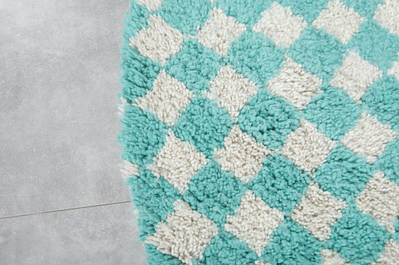 Round Moroccan Wool Rug - 4.9ft Aqua & Cream Checkerboard