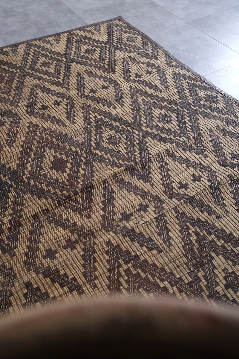 Tuareg rug 5.4 X 6.9 Feet