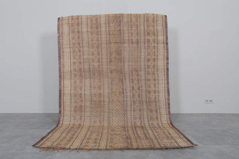 Tuareg rug 5.4 X 8.2 Feet