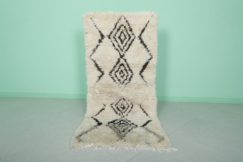 Moroccan berber rug  2.6 FT × 5.8 FT - Boucherouite Rugs